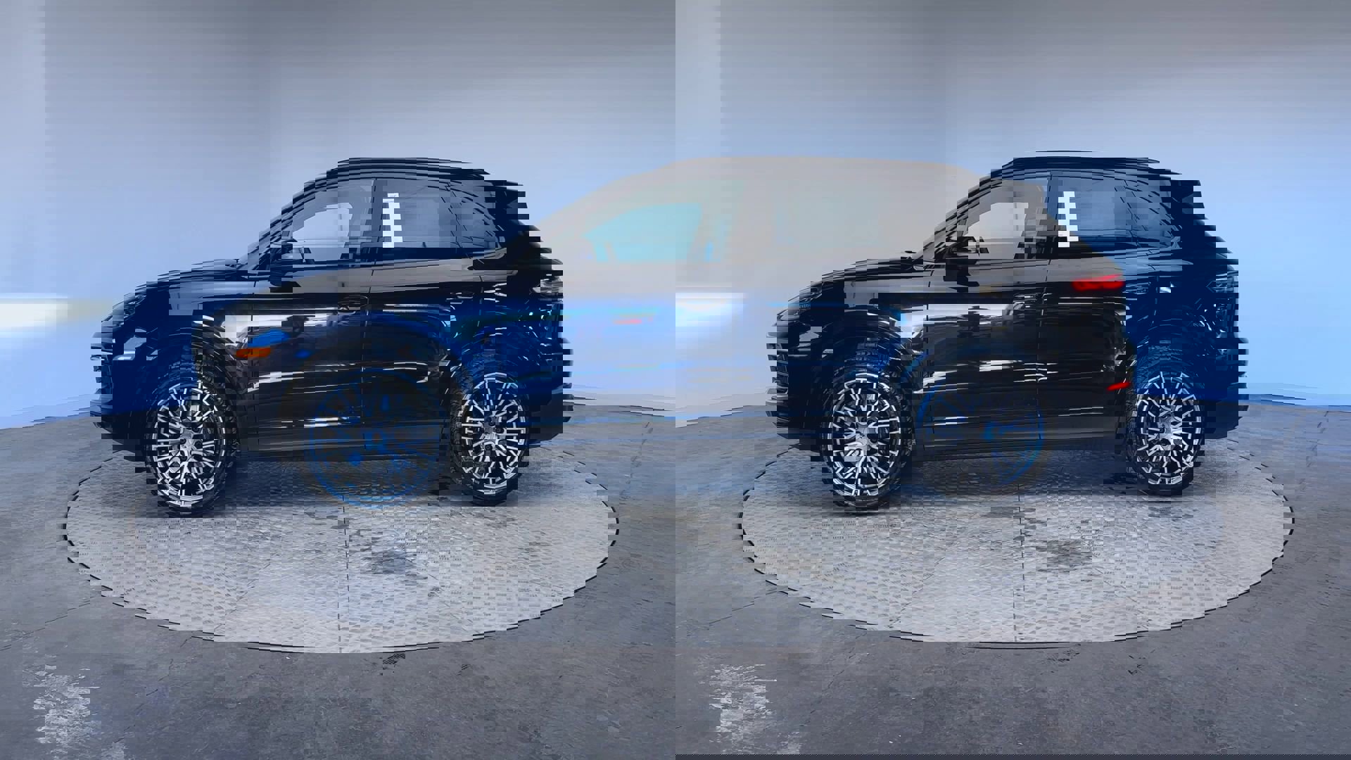 Used 2023 Porsche Cayenne image 5