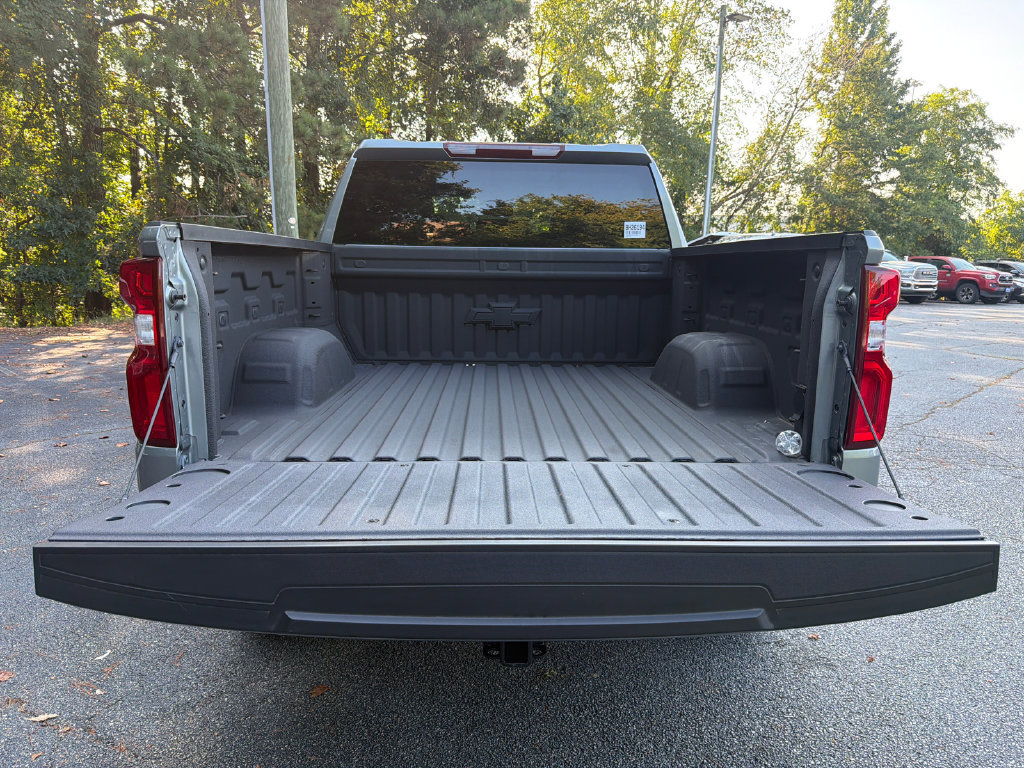 Used 2025 Chevrolet Silverado 1500 LTZ RWD image 18