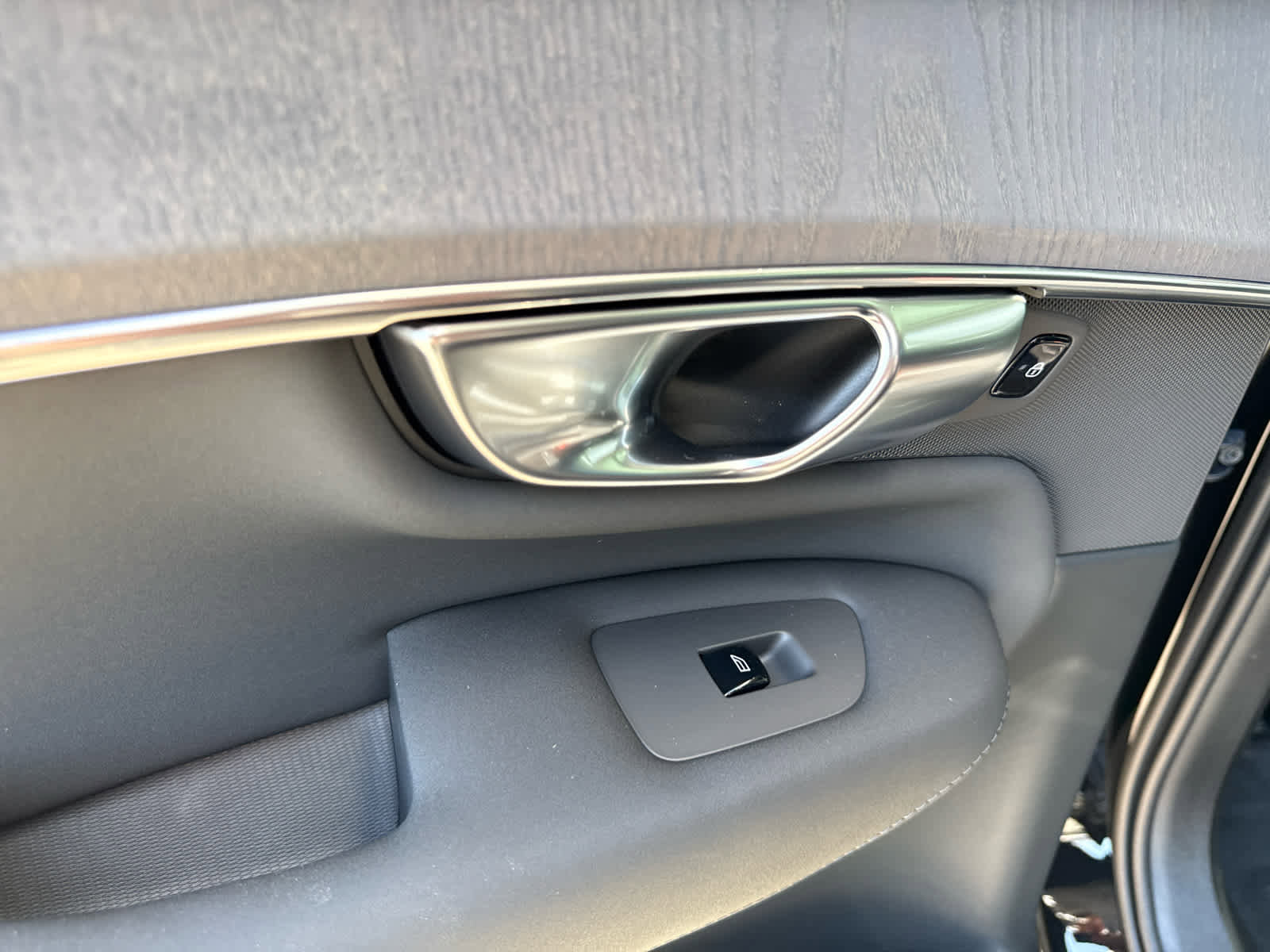 New 2026 Volvo XC90 T8 Ultra w/ Protection Package Premier AWD/4WD image 11