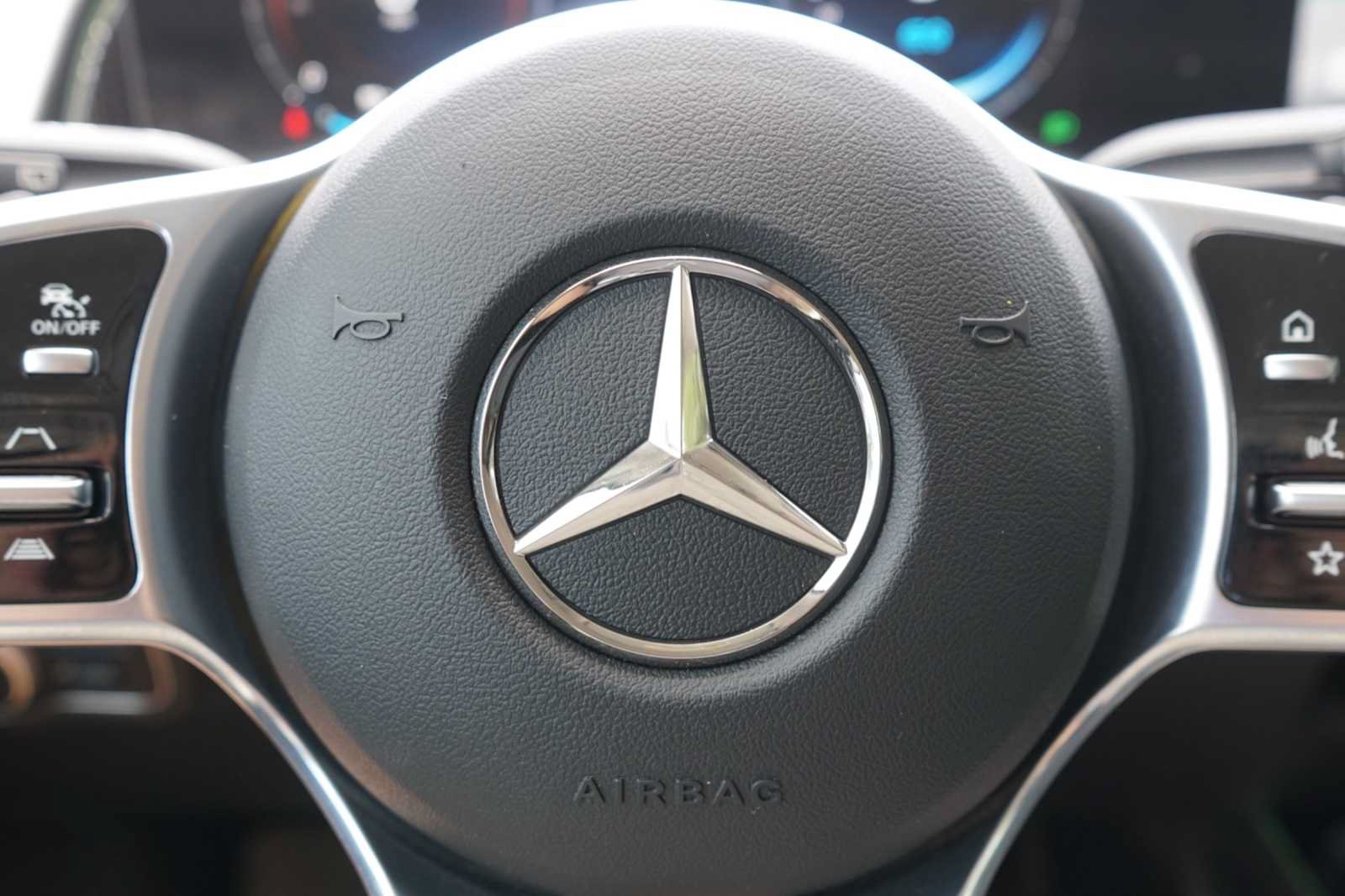 Used 2023 Mercedes-Benz EQB 300 4MATIC image 14