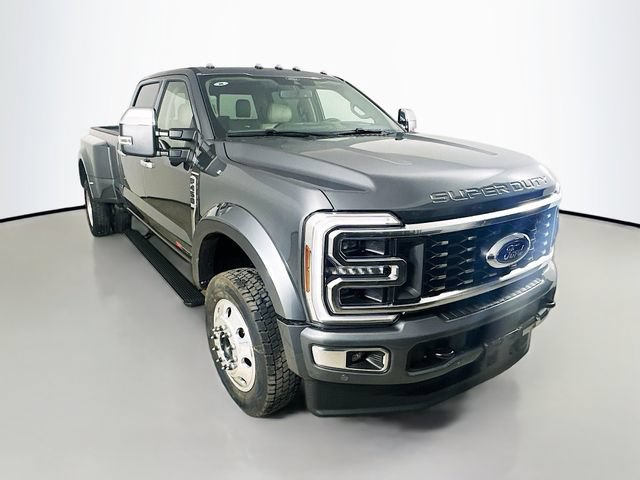 New 2026 Ford F450 Platinum w/ Platinum Plus Package