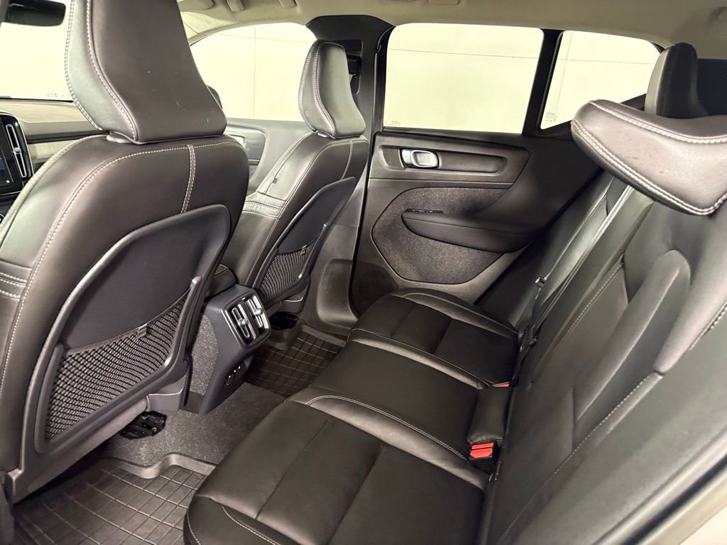 Used 2023 Volvo XC40 B5 Plus w/ Driver Assist Package image 37