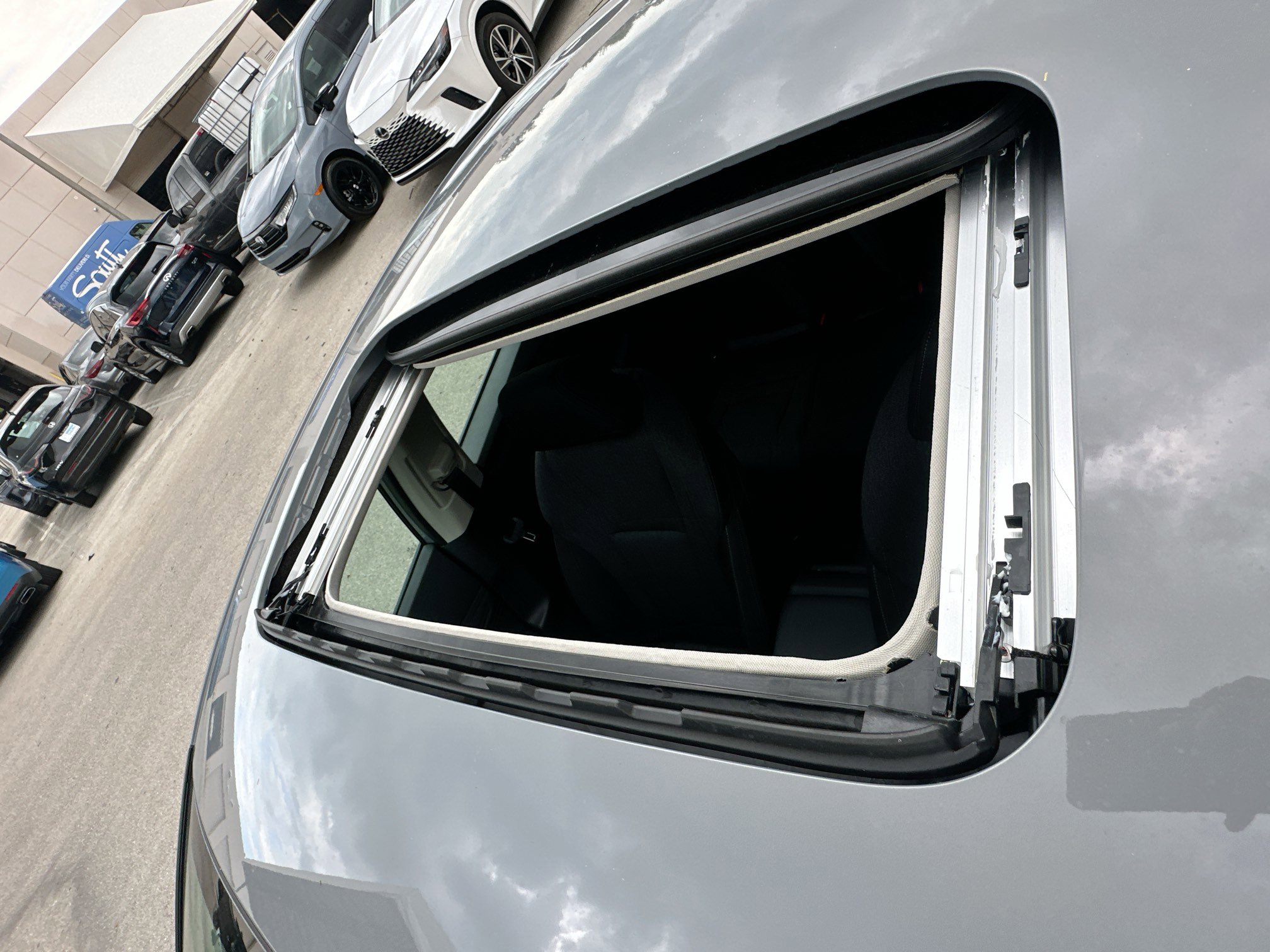 New 2025 Honda Accord SE image 14