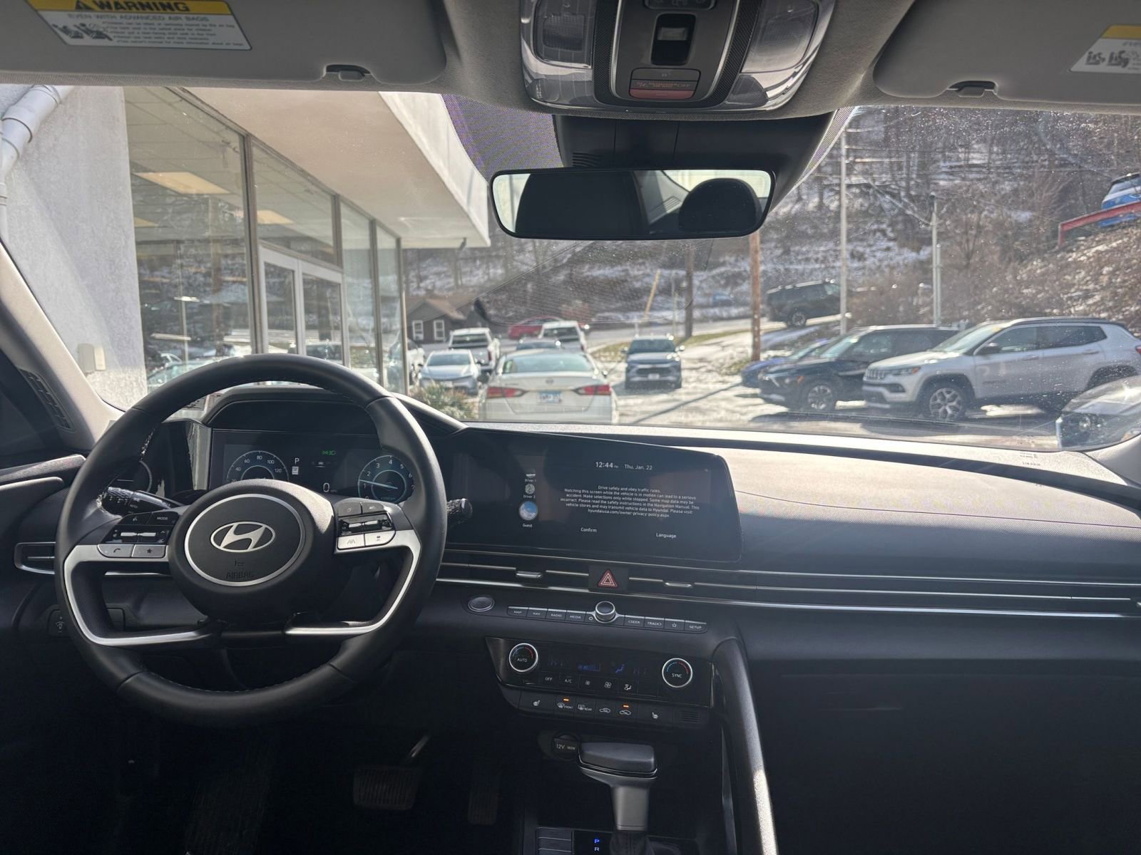 Used 2025 Hyundai Elantra Limited image 35