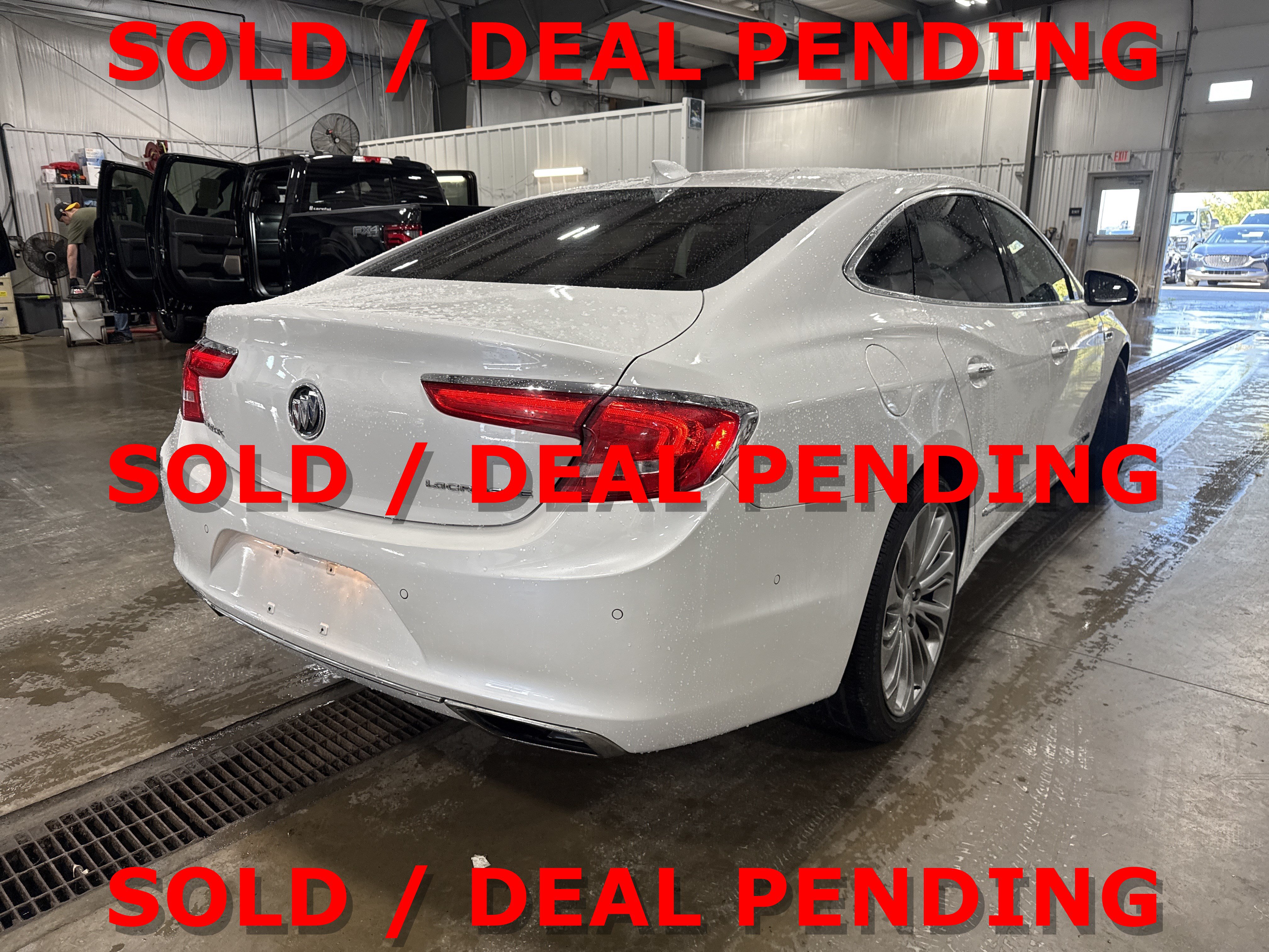 Used 2018 Buick LaCrosse Premium w/ Driver Confidence Package #2 AWD/4WD image 3