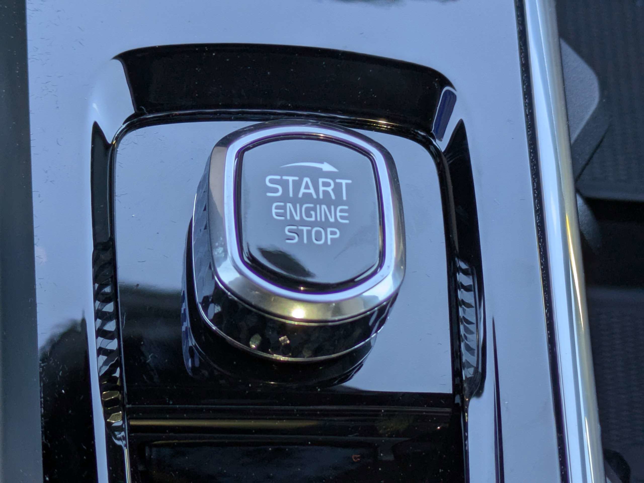 New 2026 Volvo XC60 B5 Plus w/ Protection Package Premier image 32