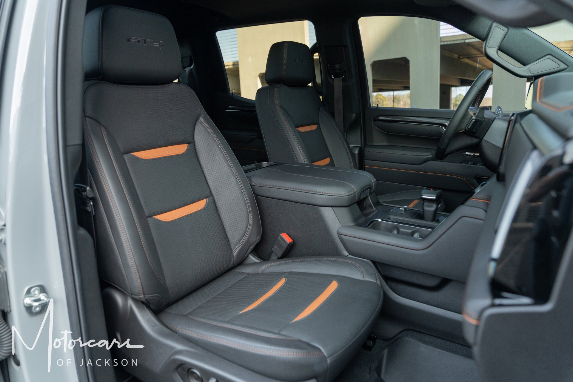 Used 2025 GMC Sierra 1500 AT4 w/ AT4 Premium Package image 13