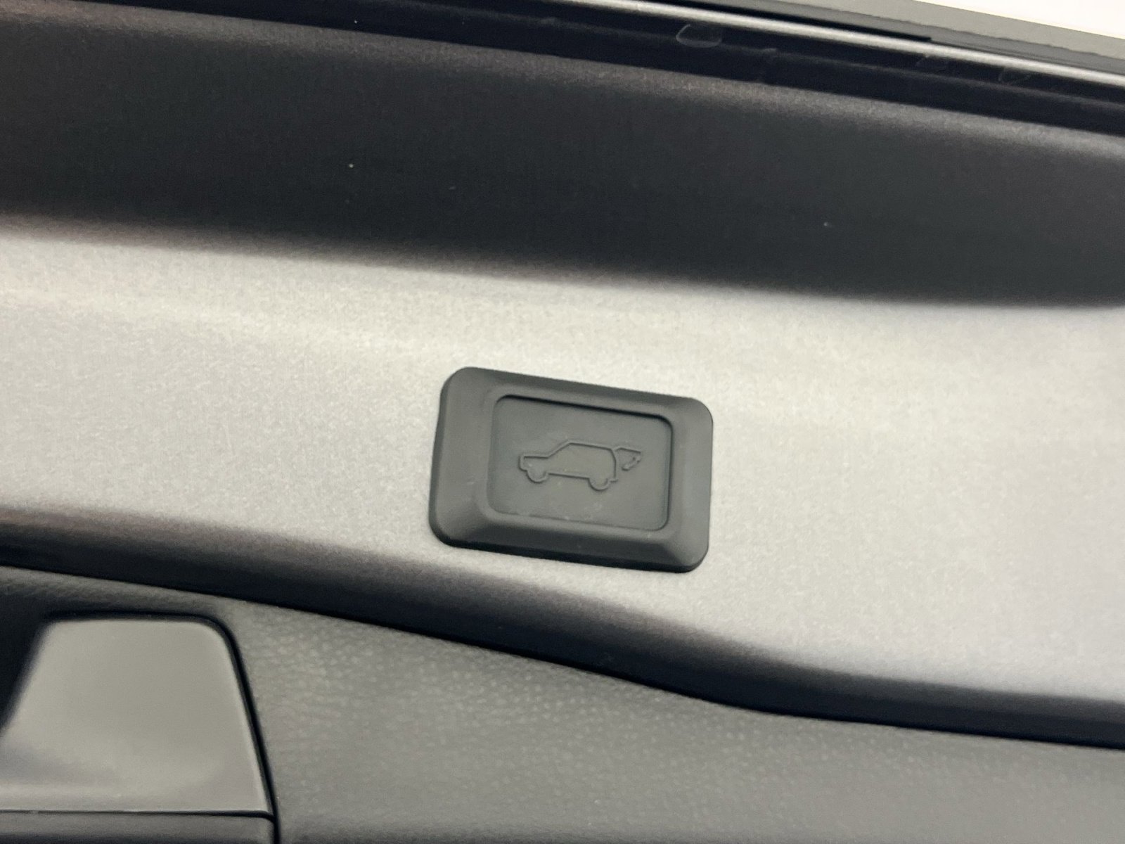 Used 2024 Toyota RAV4 XLE Premium w/ Weather Package image 28