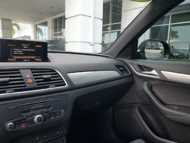 Used 2018 Audi Q3 2.0T Premium w/ Convenience Package FWD image 23