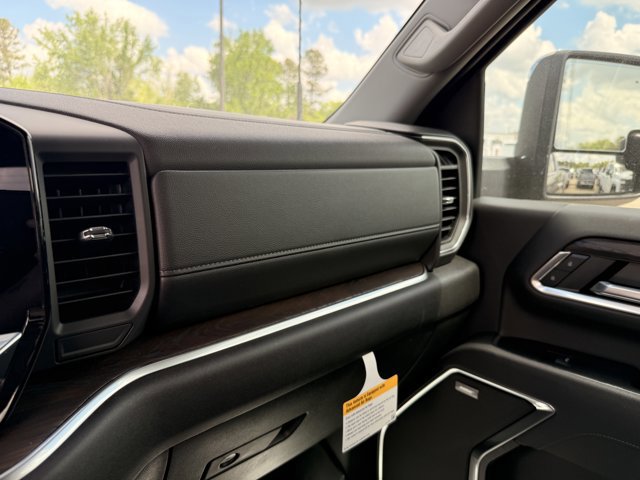 New 2026 GMC Sierra 2500 SLT w/ SLT Premium Package image 18