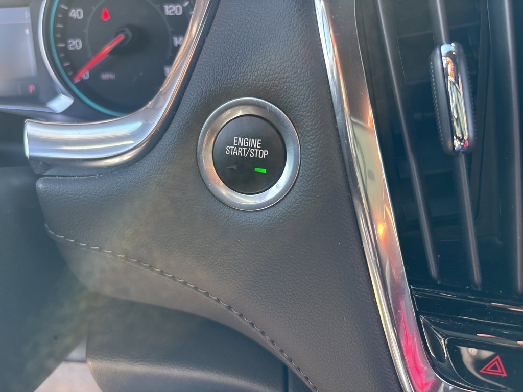 Used 2023 Chevrolet Traverse LT image 22