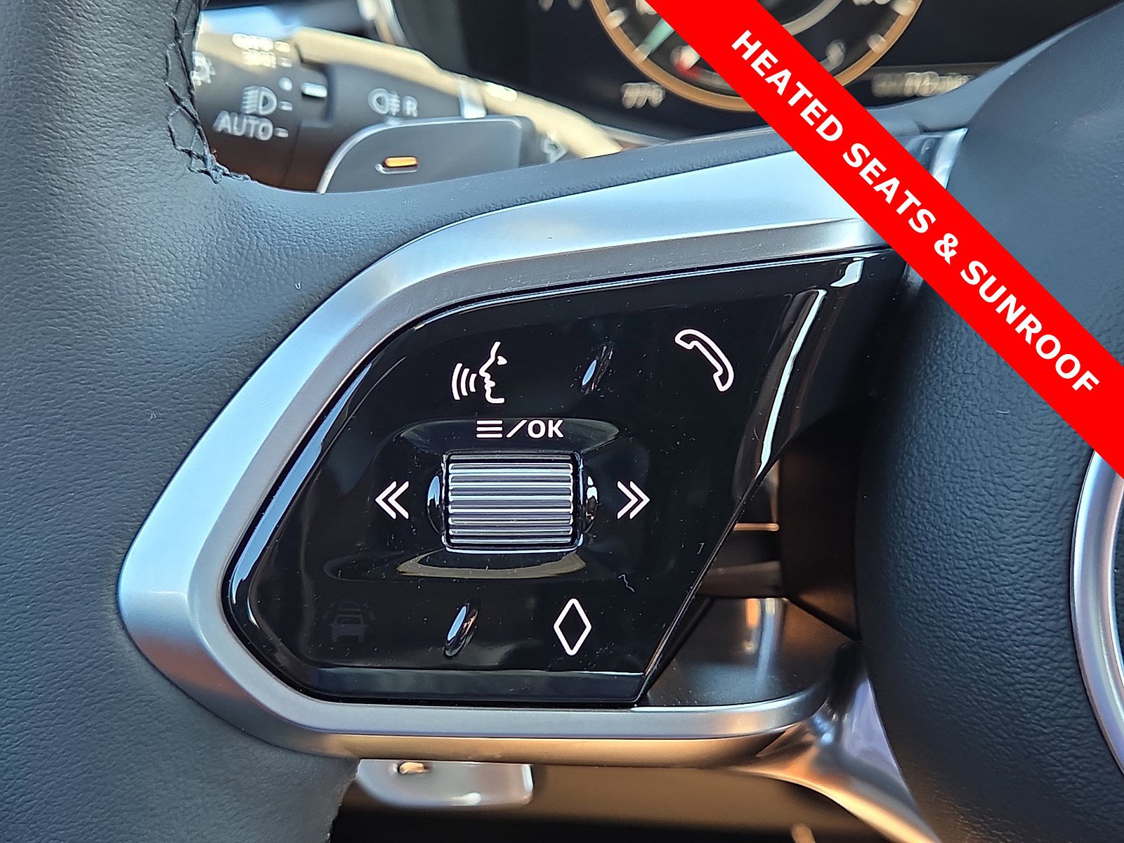 Used 2024 Jaguar XF R-Dynamic SE image 21