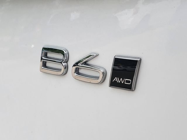 Certified 2025 Volvo XC90 B6 Plus AWD/4WD image 8