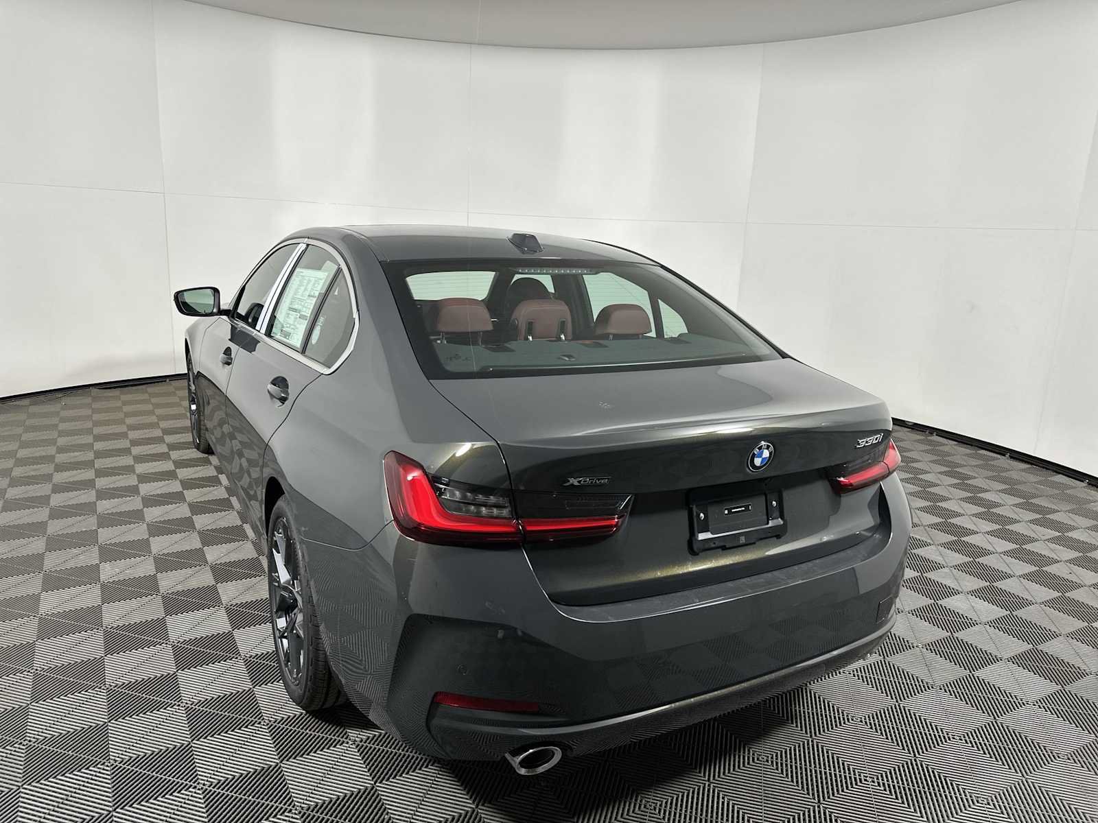 New 2026 BMW 330i xDrive Sedan w/ Convenience Package AWD/4WD image 3