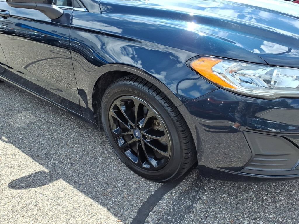 Certified 2020 Ford Fusion SE FWD image 5