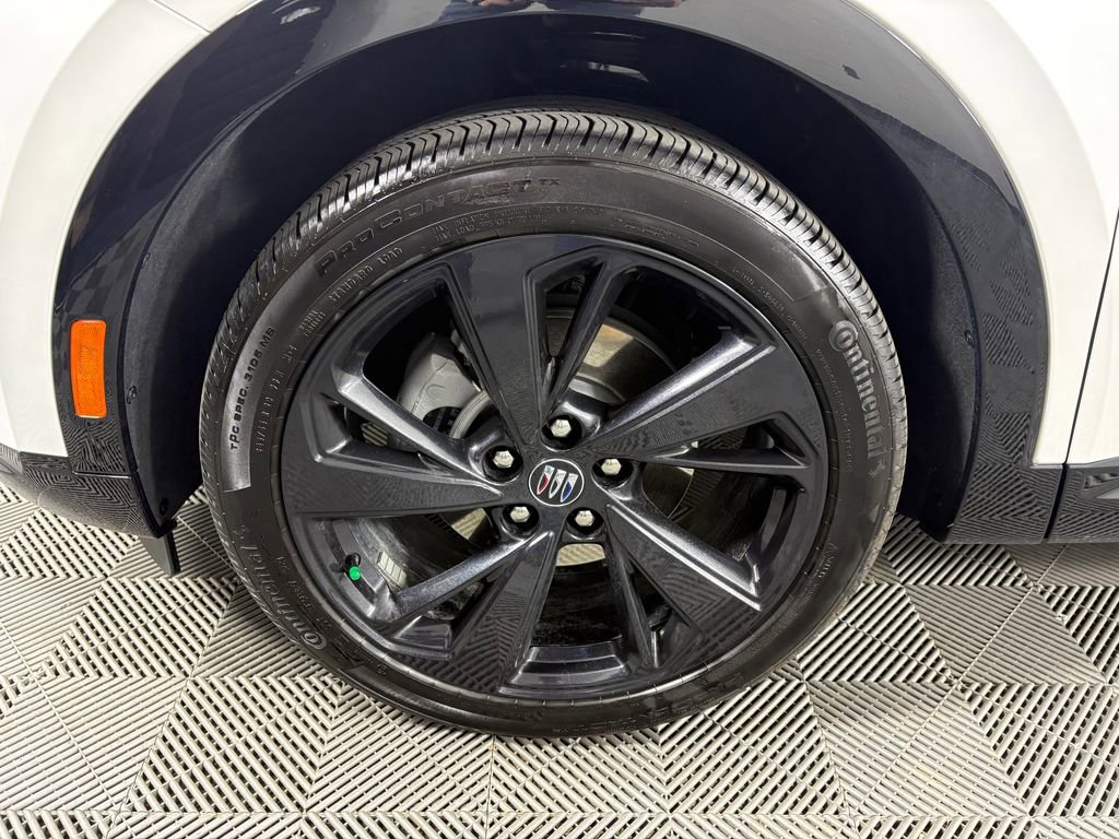 Used 2025 Buick Envision Sport Touring image 11