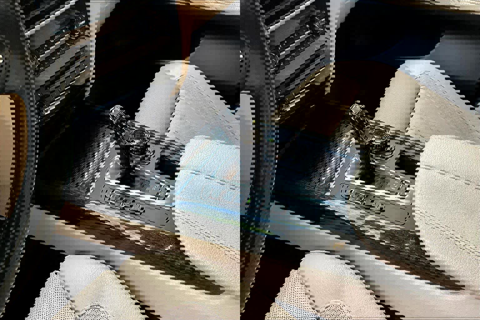 Used 2017 BMW X5 xDrive50i image 16