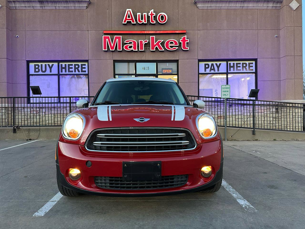 Used 2016 MINI Cooper Countryman image 2