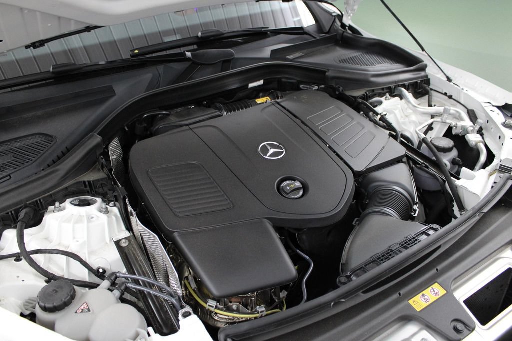 Used 2026 Mercedes-Benz GLC 300 4MATIC image 40