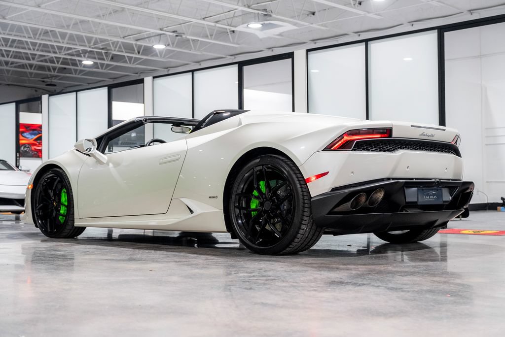 Used 2016 Lamborghini Huracan LP 610-4 AWD/4WD image 16