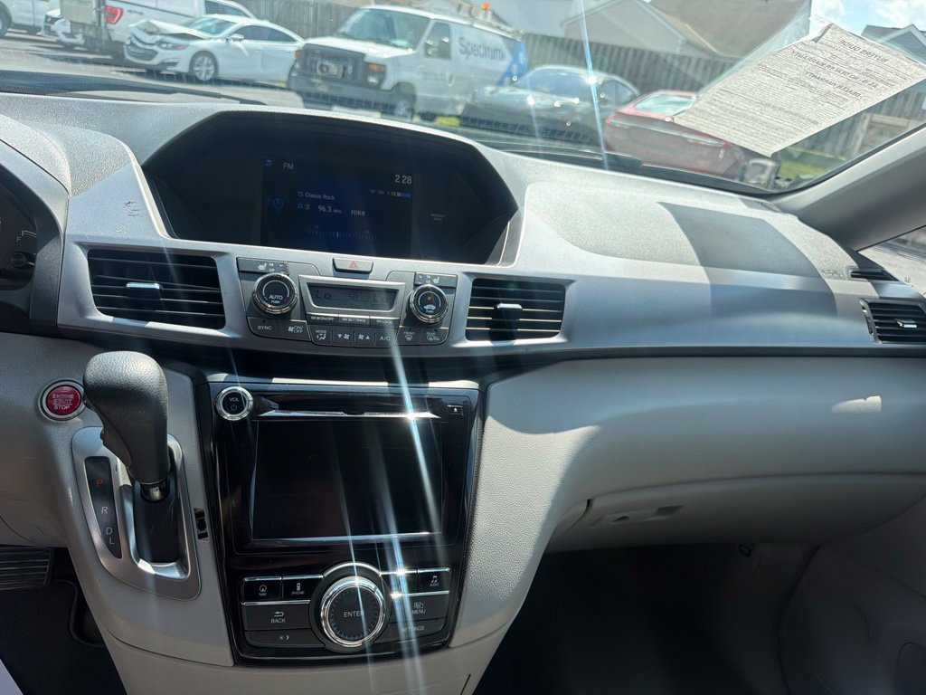 Used 2014 Honda Odyssey EX-L image 23