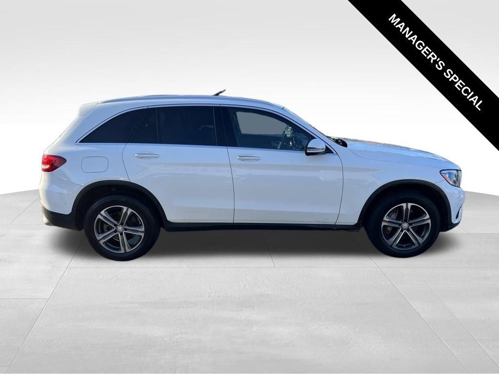 Used 2017 Mercedes-Benz GLC 300 w/ Premium 1 Package image 8