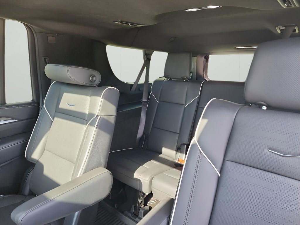 Used 2025 Cadillac Escalade ESV Premium Luxury w/ LPO, Floor Liner Package image 9