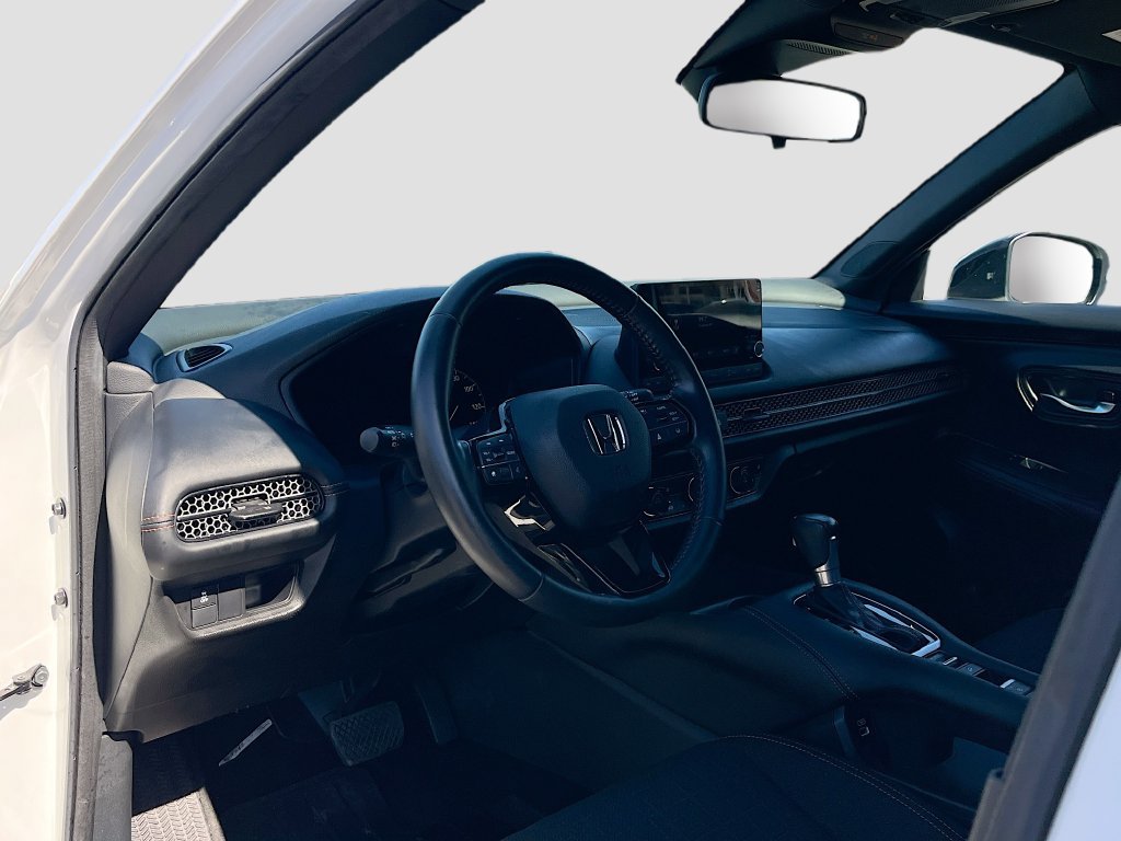 Used 2023 Honda HR-V Sport image 9