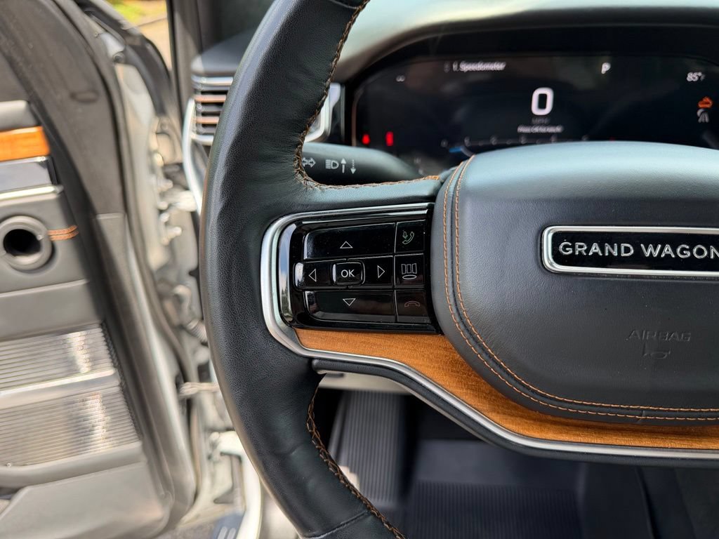 Used 2024 Jeep Grand Wagoneer L Series III AWD/4WD image 19