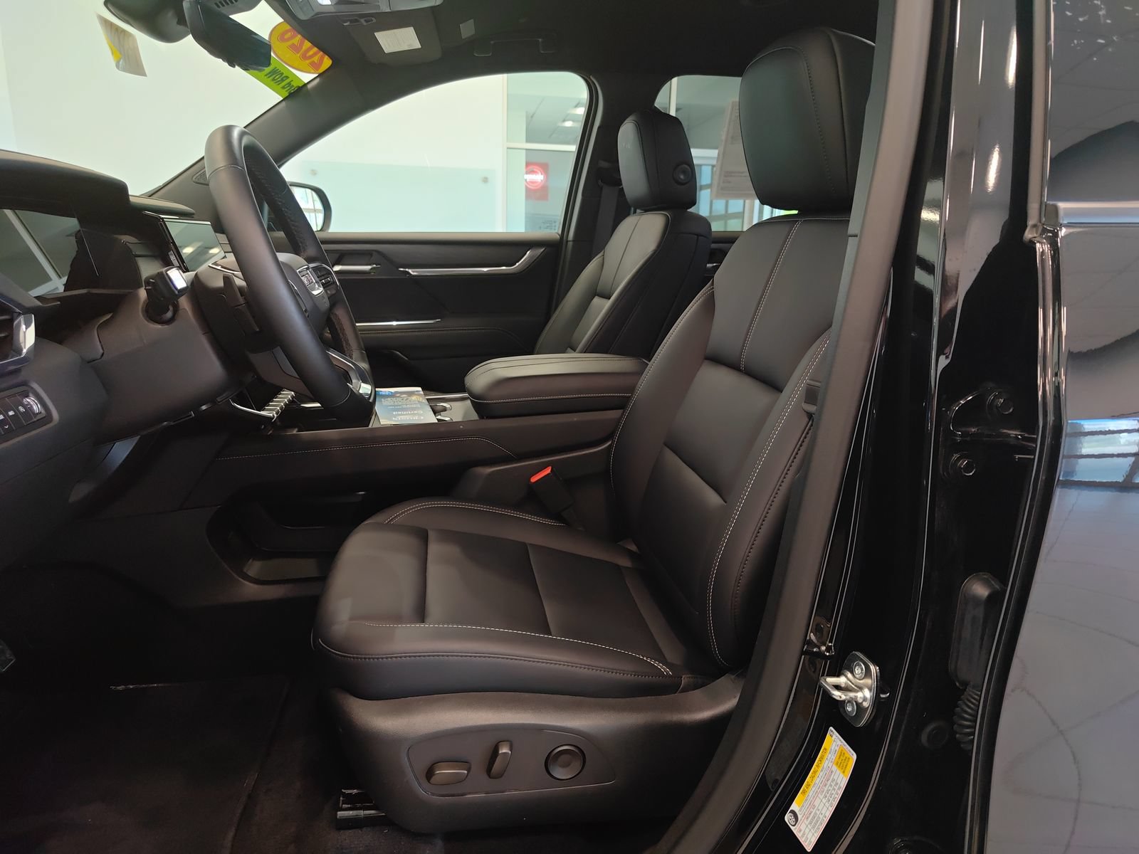 Used 2026 GMC Acadia Elevation w/ Elevation Premium Package AWD/4WD image 11