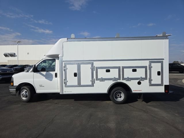 New 2026 GMC Savana 4500 w/ Driver Convenience Package image 20