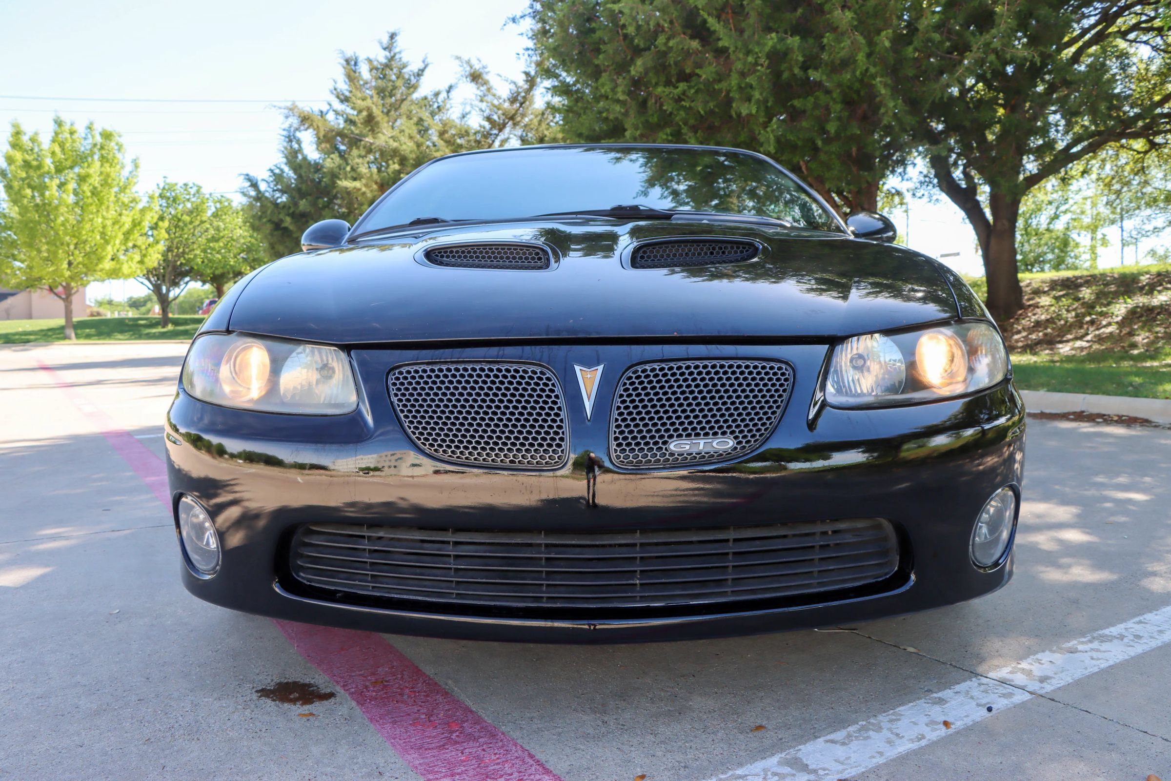 Used 2005 Pontiac GTO RWD image 2