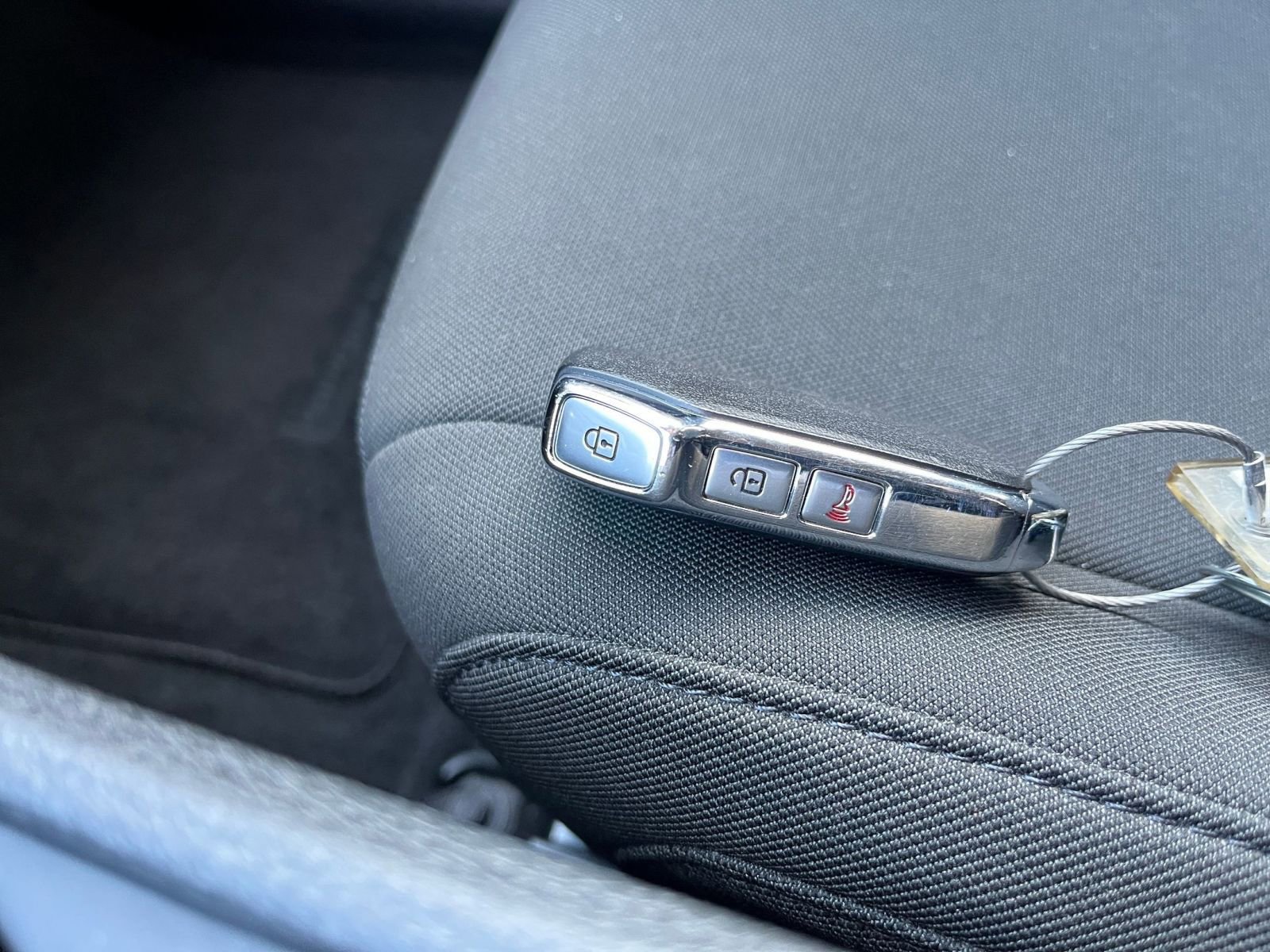 Used 2025 Kia Sportage LX image 22