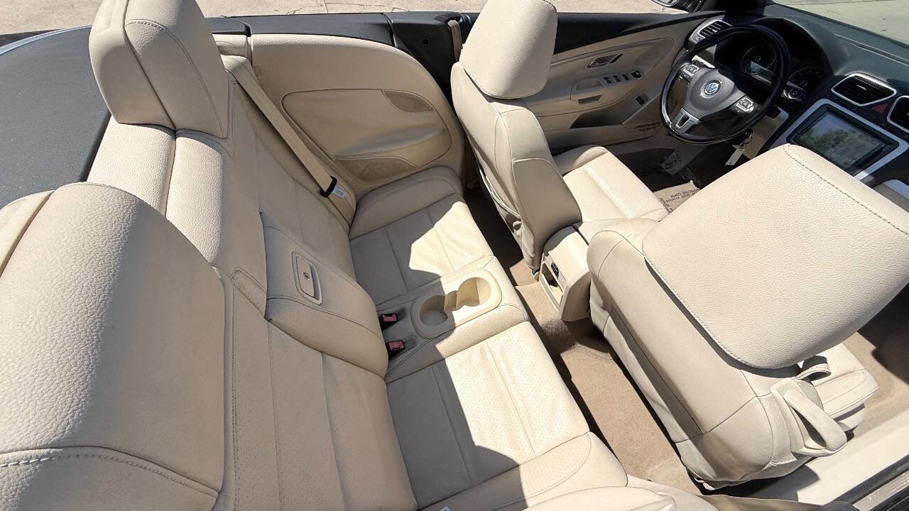 Used 2012 Volkswagen Eos Komfort FWD image 34
