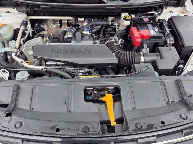 Used 2024 Nissan Rogue S FWD image 16