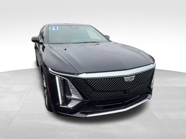 Certified 2024 Cadillac Lyriq Tech w/ Driver Assist Package AWD/4WD image 8