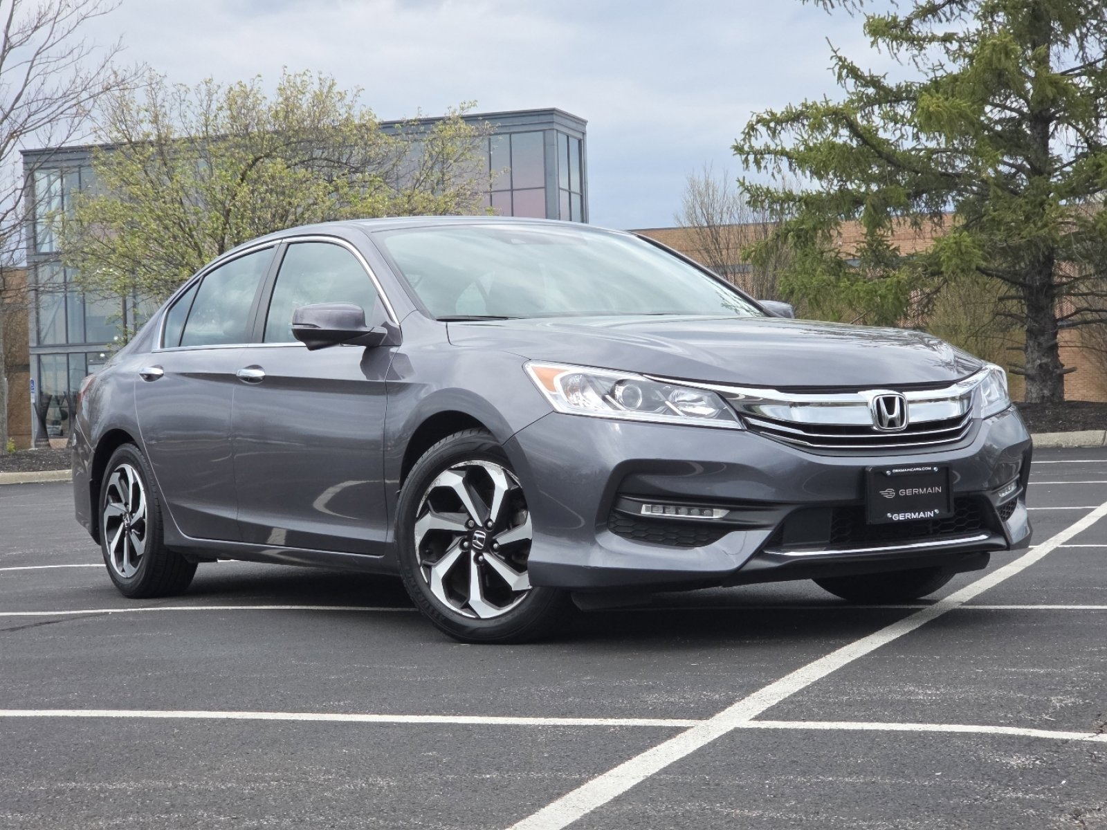 Used 2016 Honda Accord EX image 2