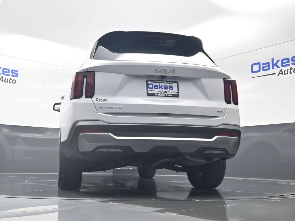 Certified 2026 Kia Sorento EX AWD/4WD image 44