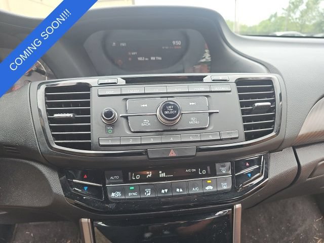 Used 2017 Honda Accord Sport image 12