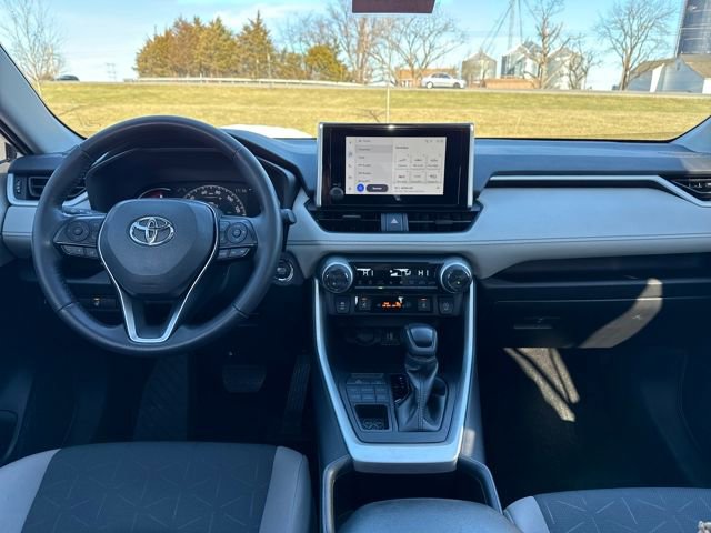 Used 2024 Toyota RAV4 XLE image 12