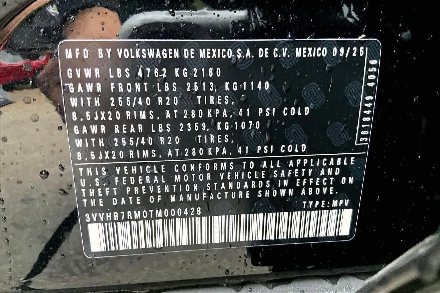 New 2026 Volkswagen Tiguan SE R-Line image 18