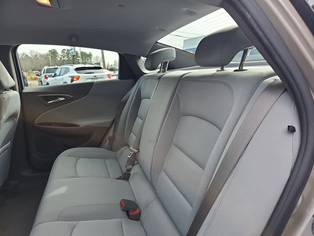 Used 2022 Chevrolet Malibu LS w/ Driver Confidence Package II FWD image 27