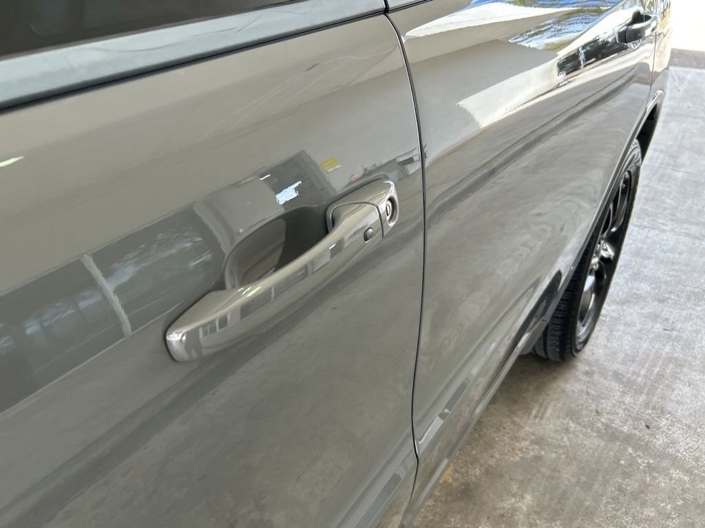 Used 2023 Dodge Durango GT image 14