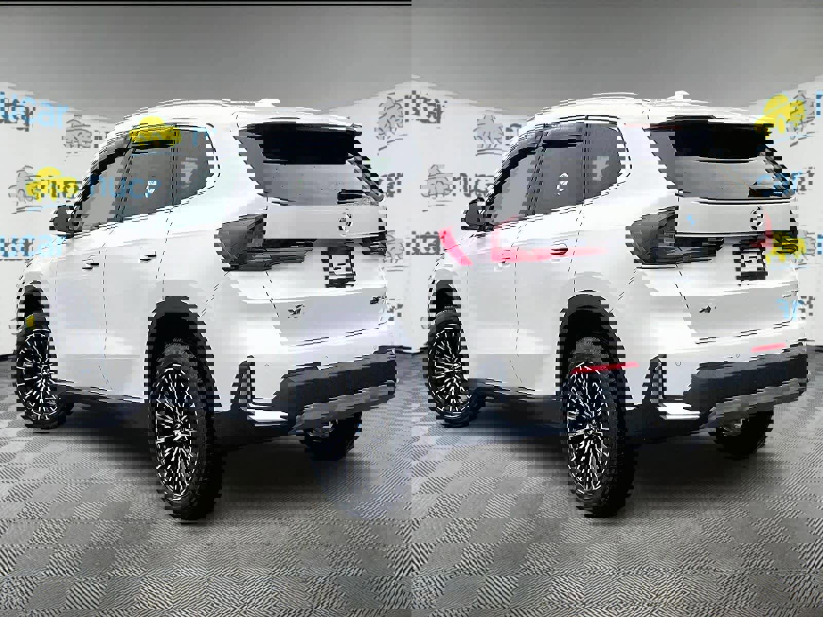 Used 2023 BMW X1 xDrive28i image 4