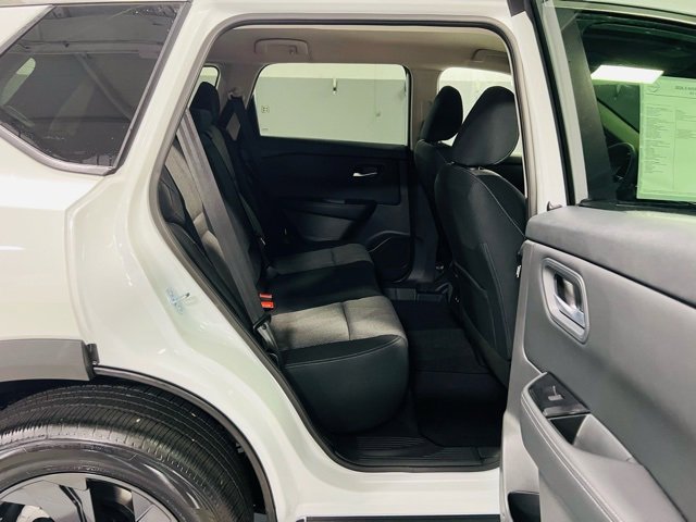 New 2026 Nissan Rogue SV image 25