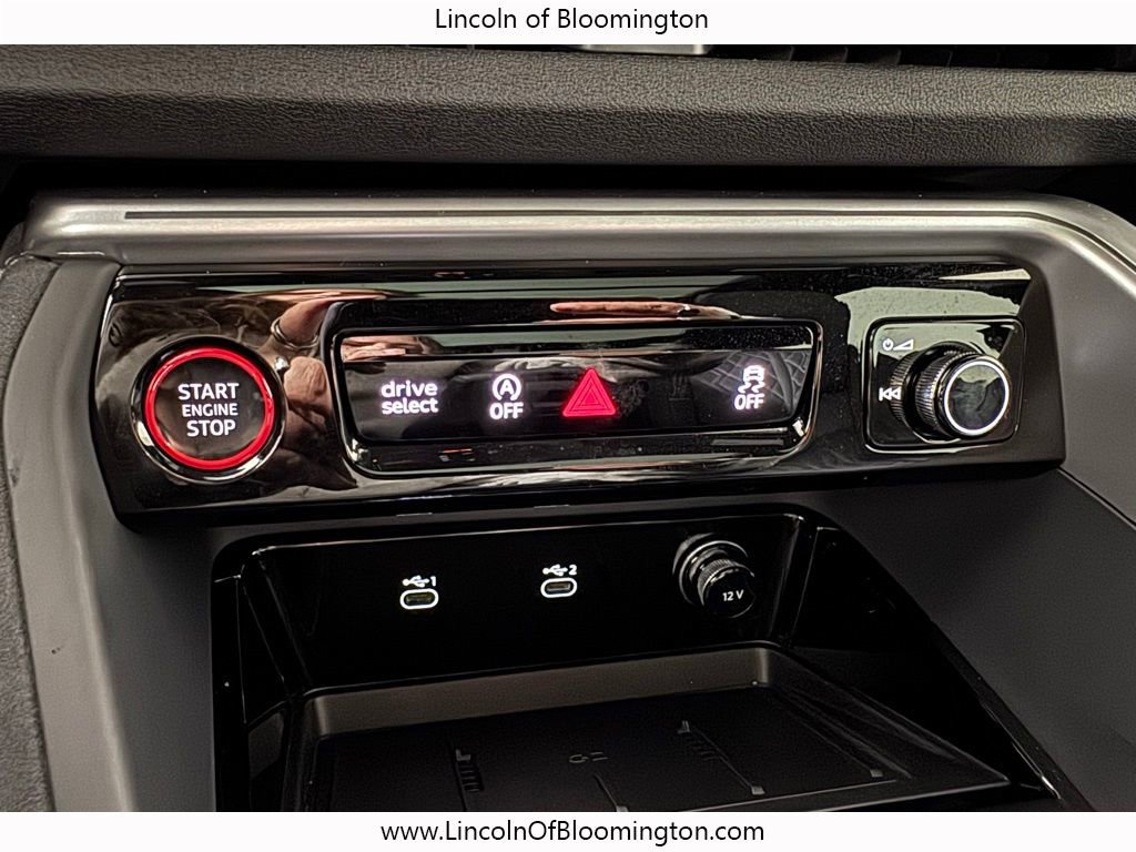 Used 2025 Audi SQ5 Prestige w/ Prestige Package image 62