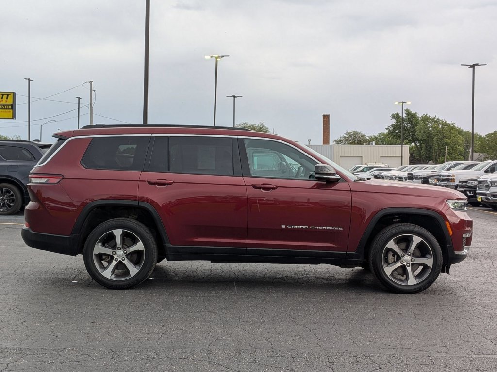 Used 2024 Jeep Grand Cherokee L Limited AWD/4WD image 8