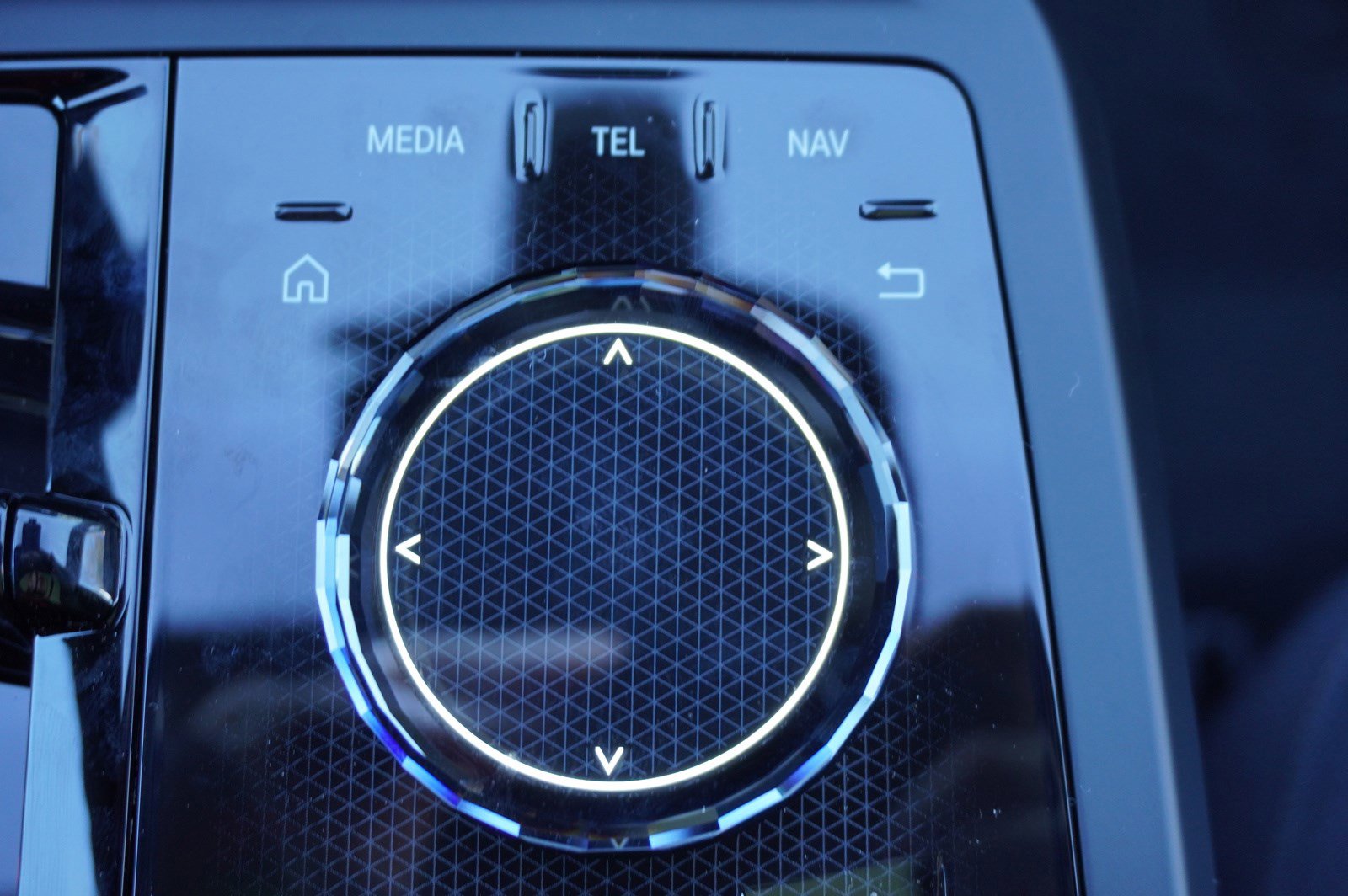 New 2025 BMW iX xDrive50 image 10