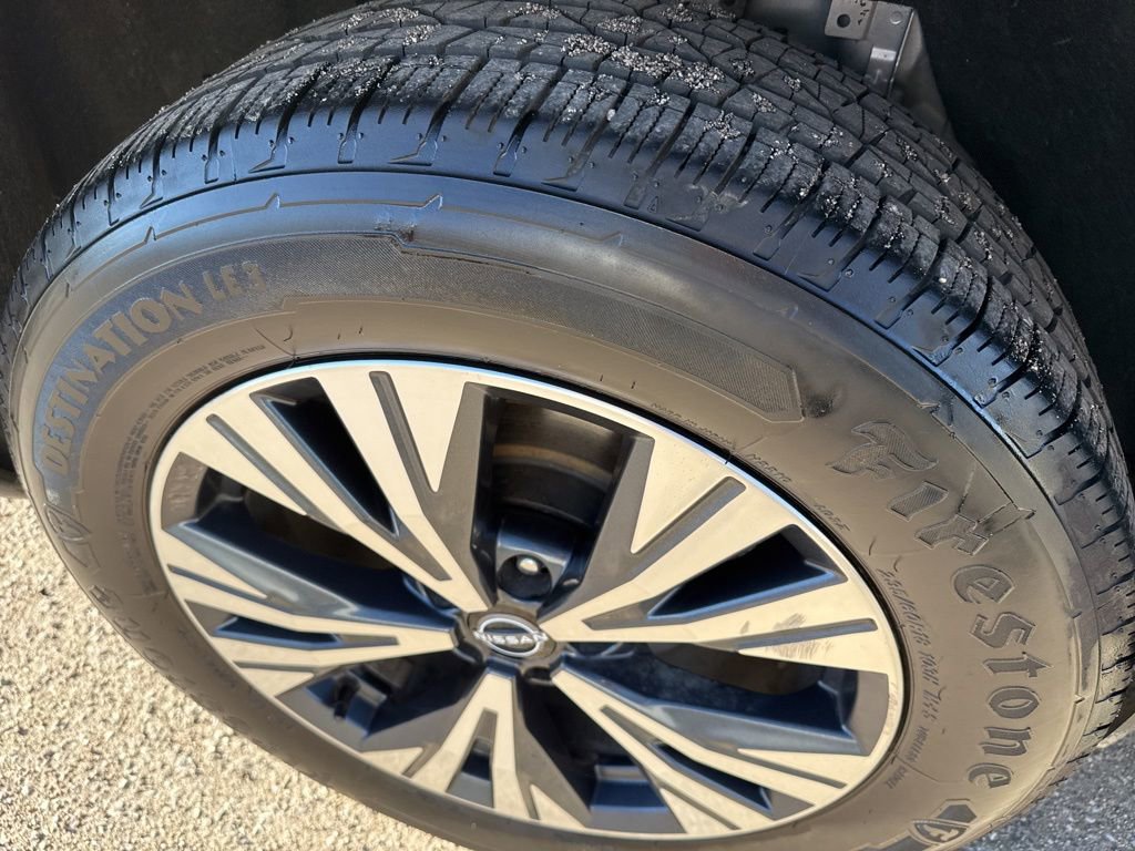 Used 2022 Nissan Rogue SV image 12