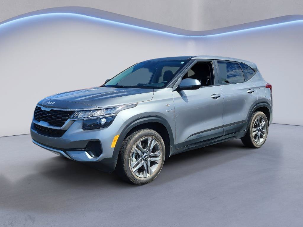 Used 2023 Kia Seltos LX AWD/4WD image 1